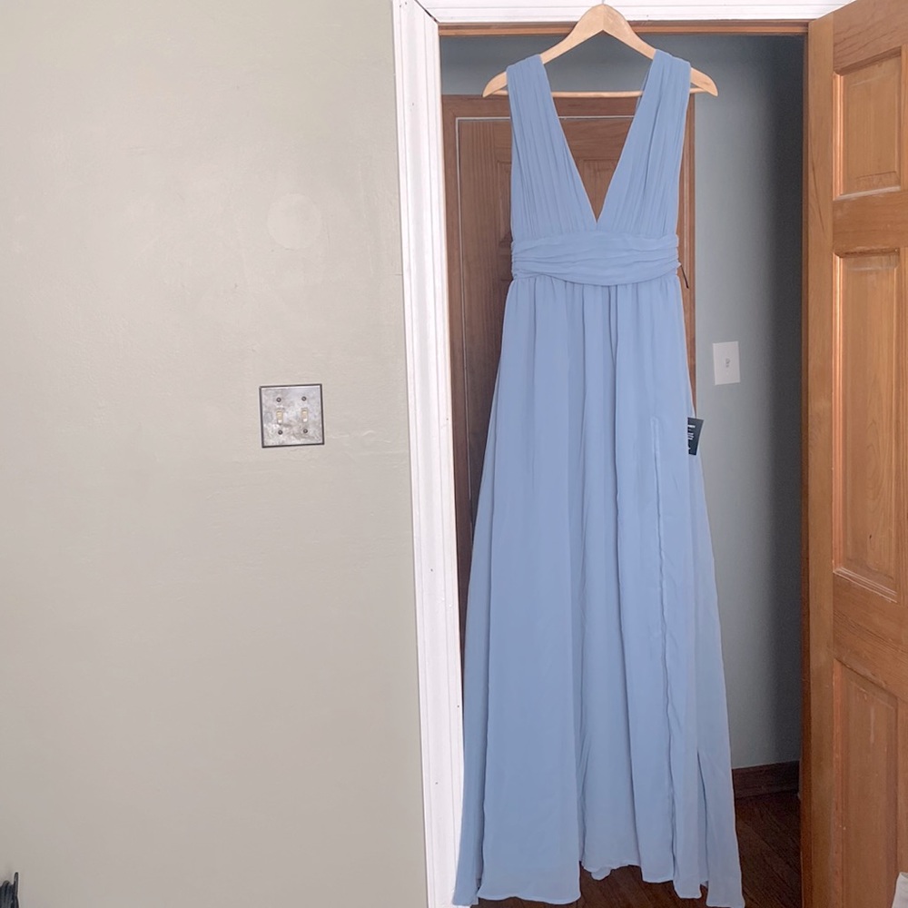 NWT Lulu’s Light Blue Women’s Medium Formal Dress